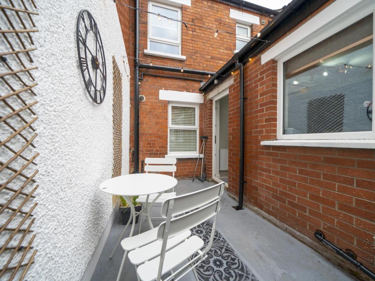 Pass The Keys 58 Lw Ave Stunning 2br Terrace Location Lots Nearby *