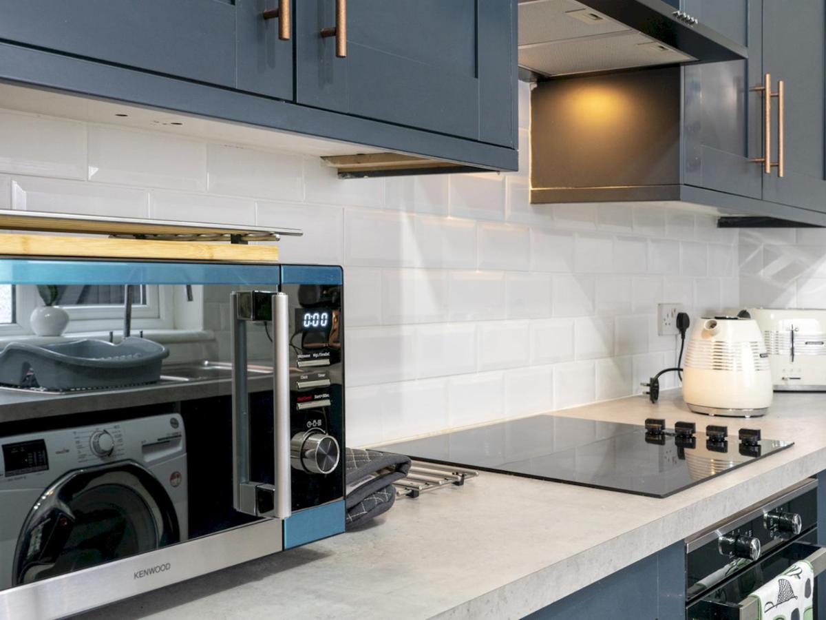 Pass The Keys 58 Lw Ave Stunning 2br Terrace Location Lots Nearby